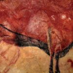 Descubre la pintura rupestre del Paleolítico: animales y líneas.